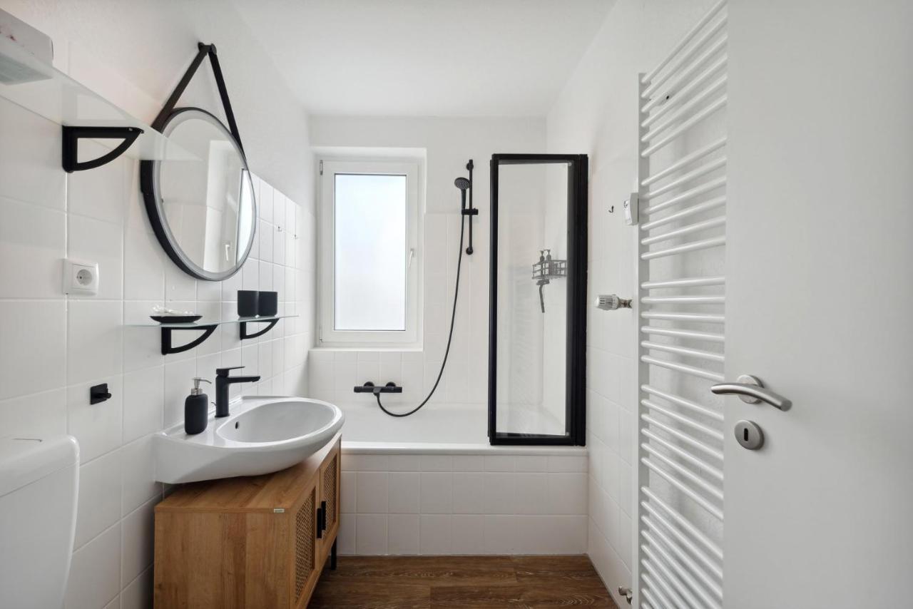 Amalfi Apartments A01 - Gemuetliche 2 Zi-Wohnung Mit Boxspringbetten Und Smart Tv 카이저슬라우테른 외부 사진